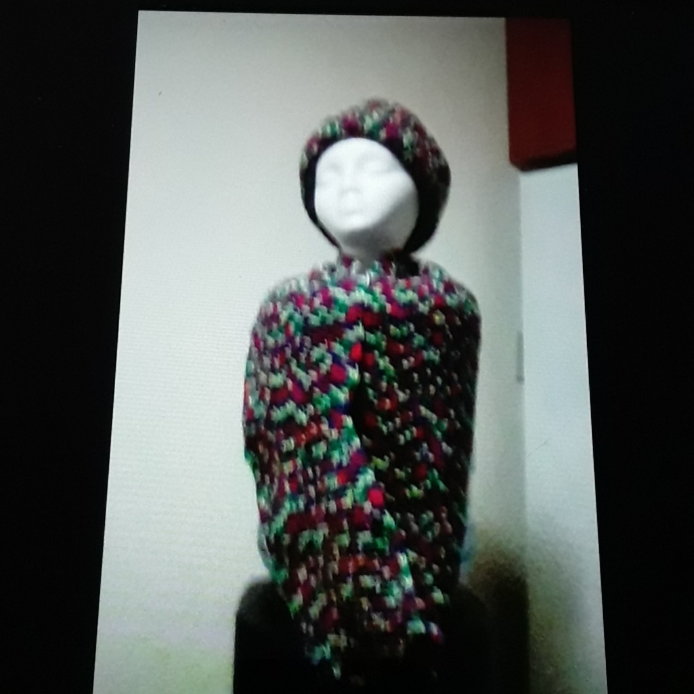 Hat and scarf set